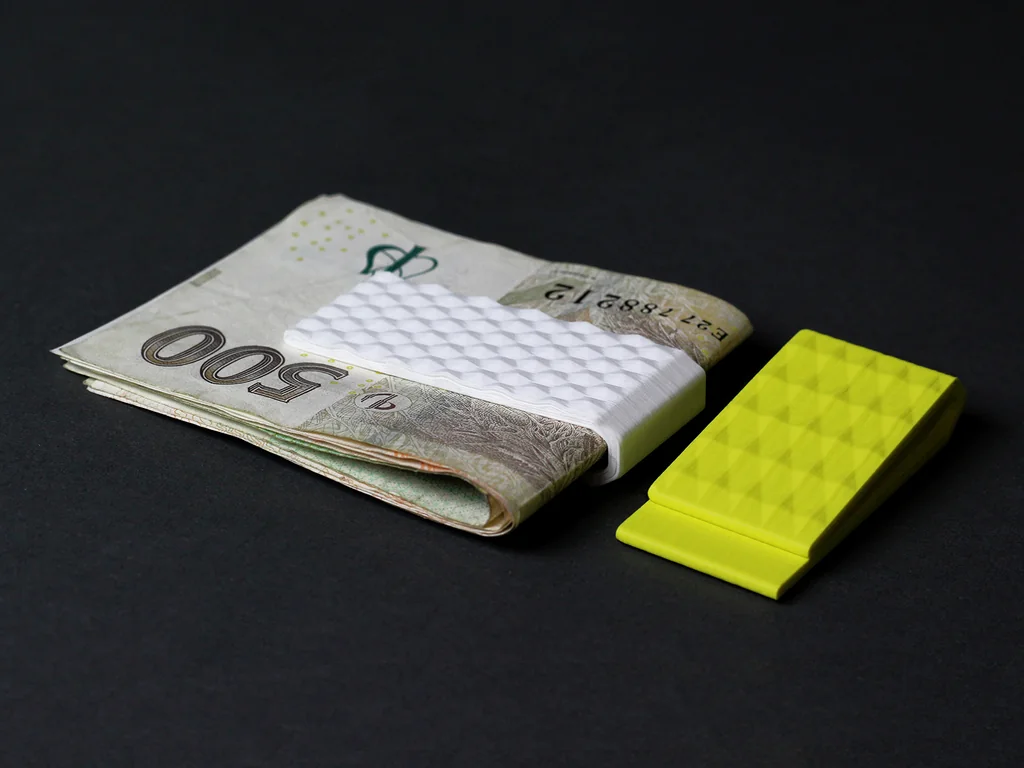 Элегантный деньжный зажим