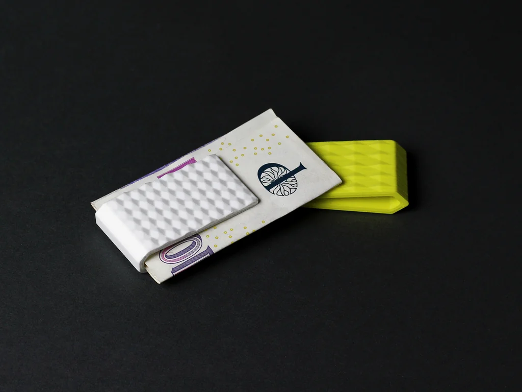 Элегантный деньжный зажим