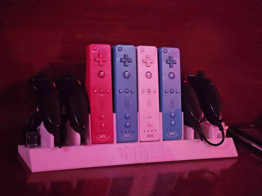 4 Держатель для Wiimote и кунчака