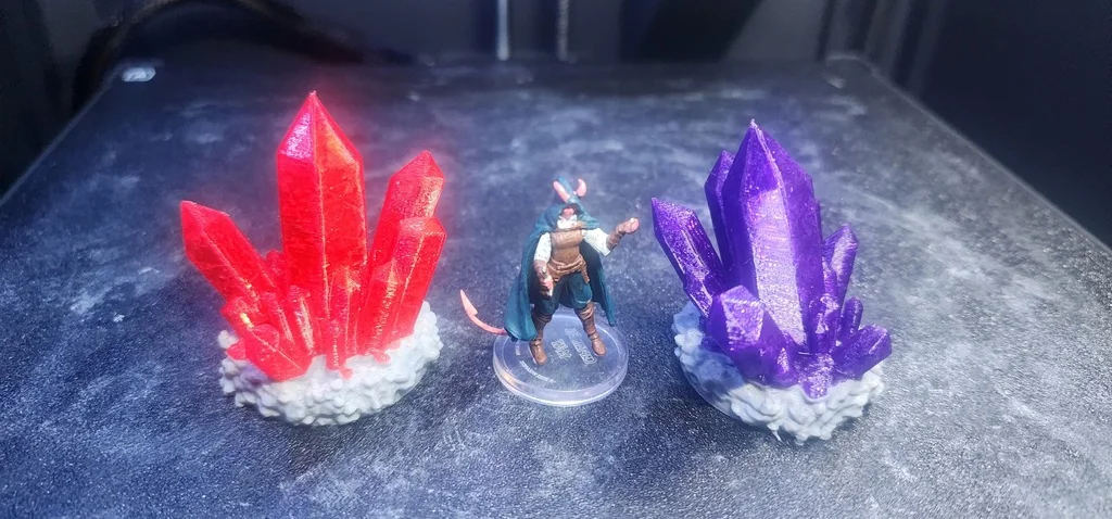 Модель кристаллической формации, разделенная на части