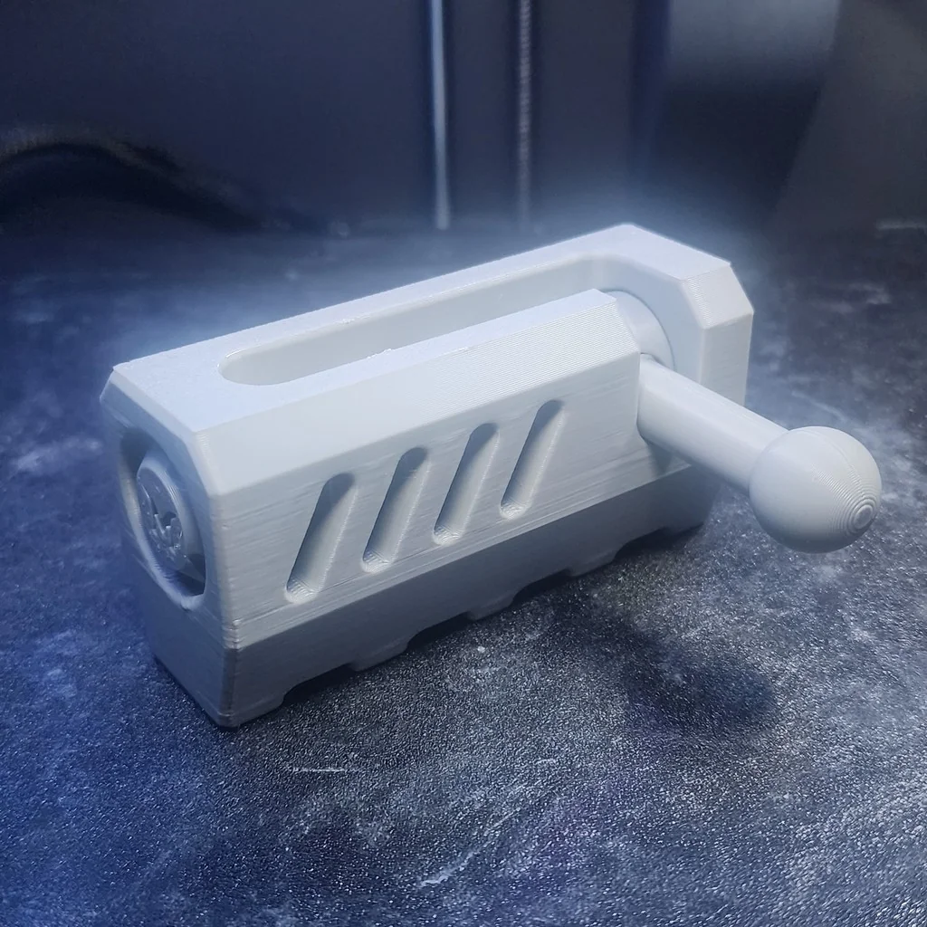 Модель Bolt Action Fidget