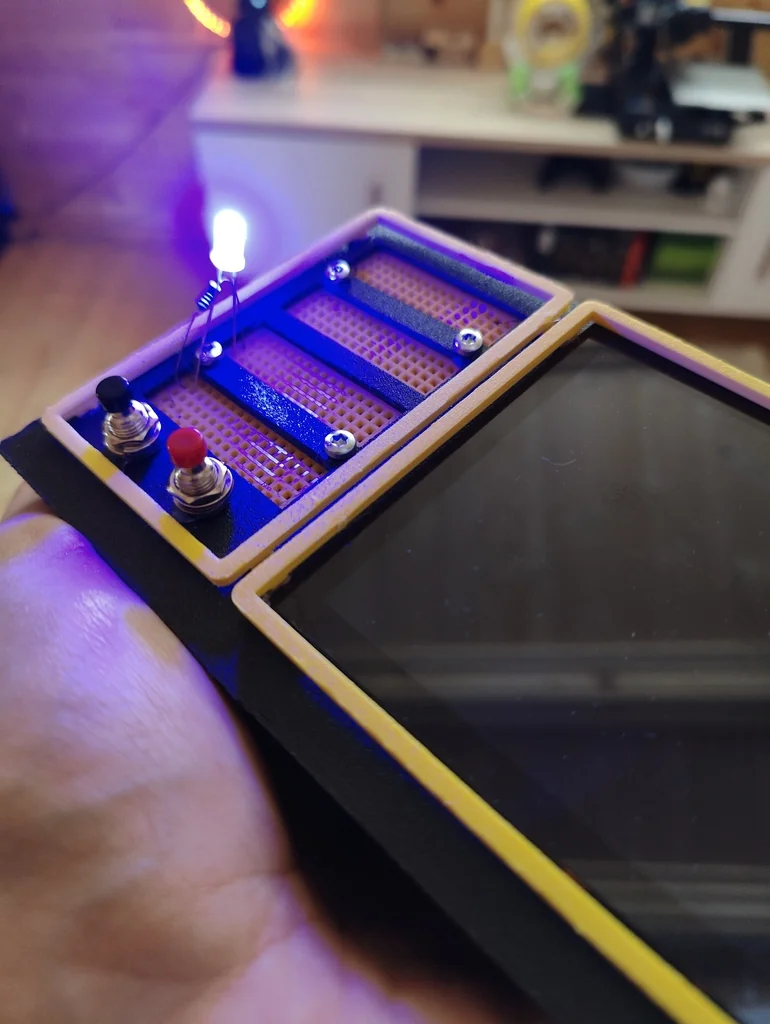 Складной кибердек Handheld Foldable Cyberdeck (CyberPlug 3.0)