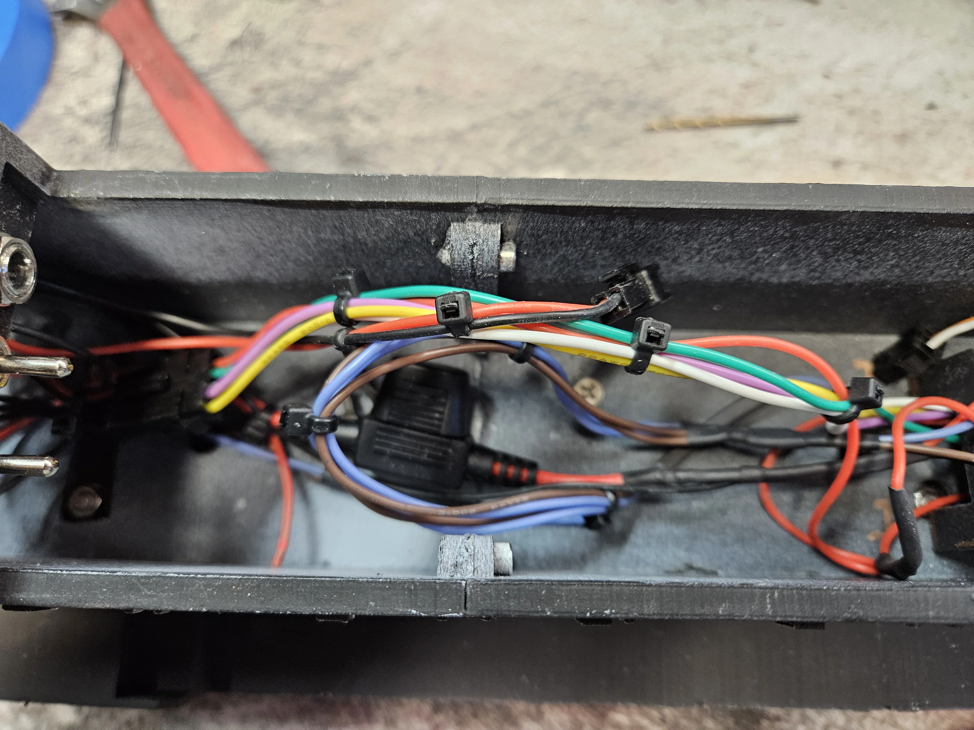 1:29 Модель локомотива EMD SD9 Southern Pacific