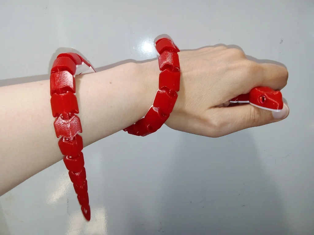 Гибкая модель змеи Натрий для фиджетов (50 см+)