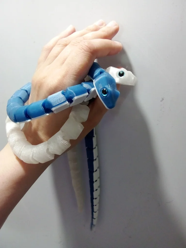 Гибкая модель змеи Натрий для фиджетов (50 см+)