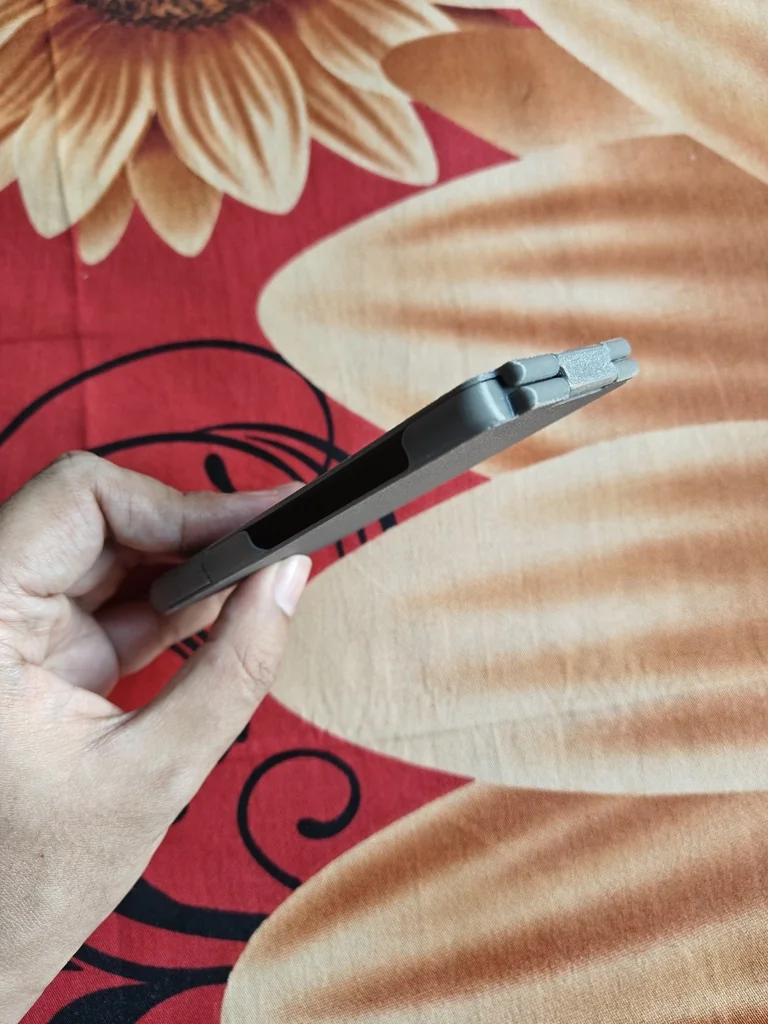 3D модель Захисний чохол для Xteink X4 з 360-градусним шарніром - фото 7