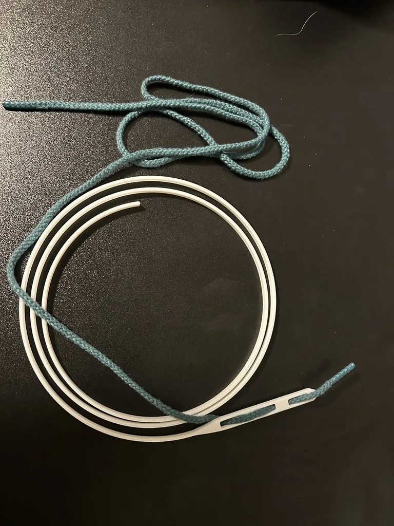 Игла для шнурка