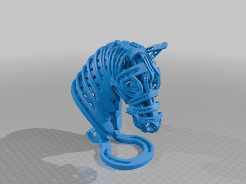 Скульптура головы лошади из подков