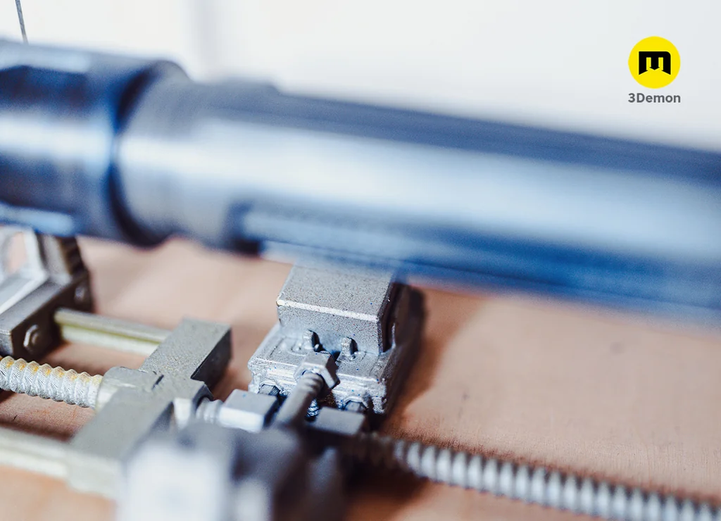 Подставка для светового меча - Магнитное левитирующее крепление