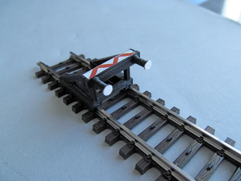 Трековый бампер H0