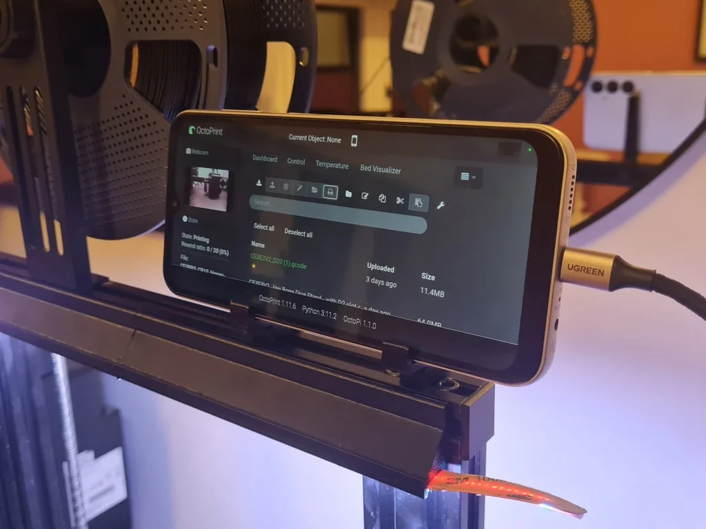 Держатель телефона для 3D-принтера