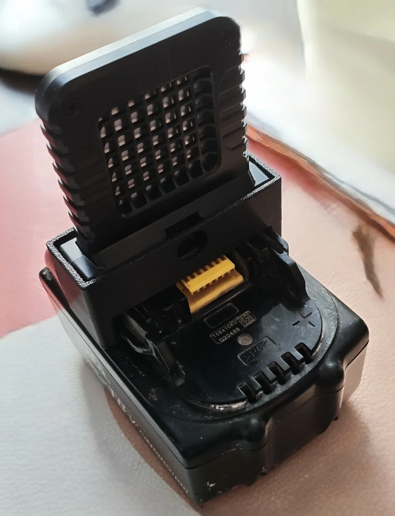 3D модель Держатель для LED-лампы - фото 2