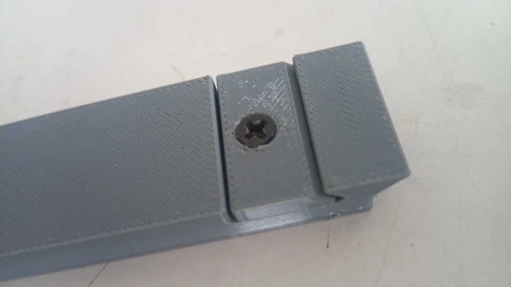 3D модель Тримач наждачного паперу для заміни бруска - фото 3