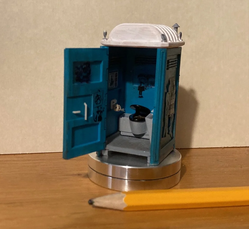 Модель общественного туалета Dixi