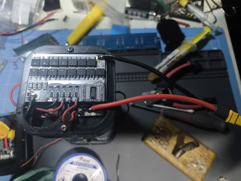 3D модель DIY 65W 33140/C33 Powerbank Case - фото 9