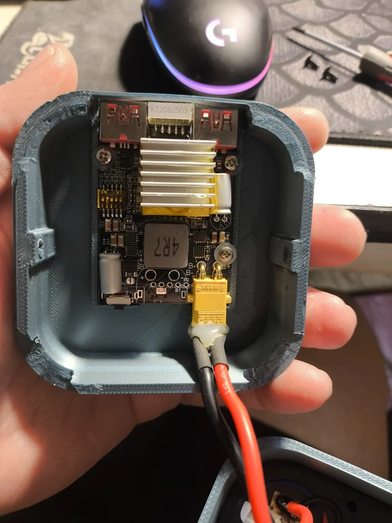 3D модель DIY 65W 33140/C33 Powerbank Case - фото 10