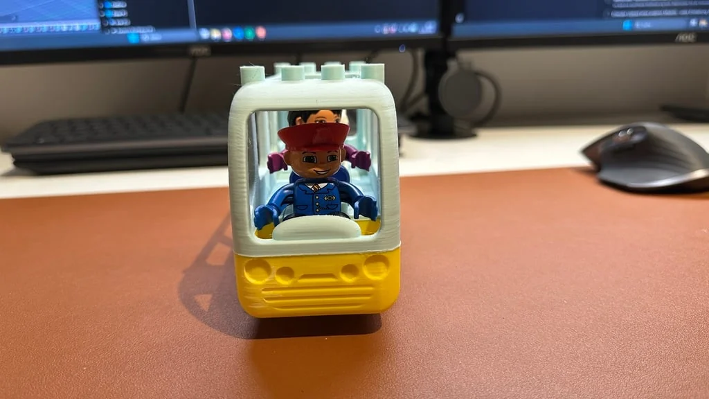 3D модель Совместимый автобус LEGO DUPLO для трейлера - фото 6