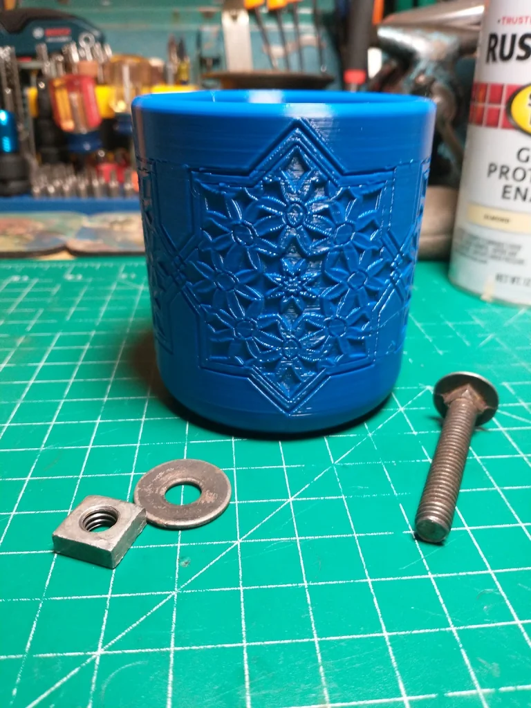 3D модель Шейкер для аэрозольной краски - фото 2