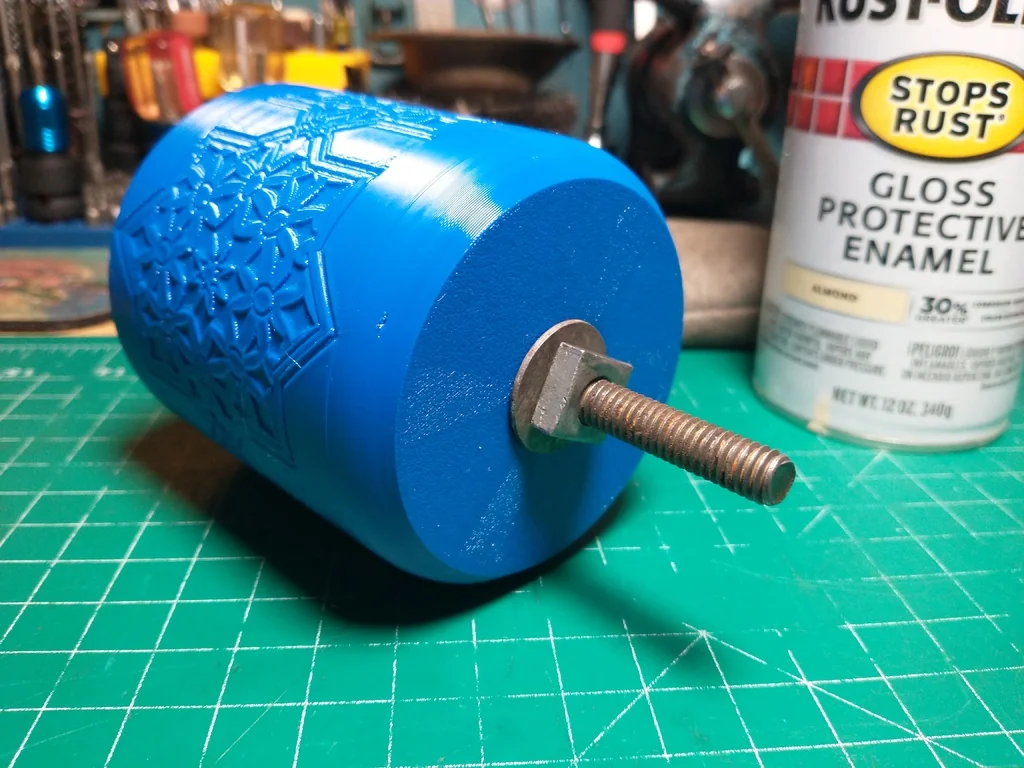 3D модель Шейкер для аэрозольной краски - фото 3