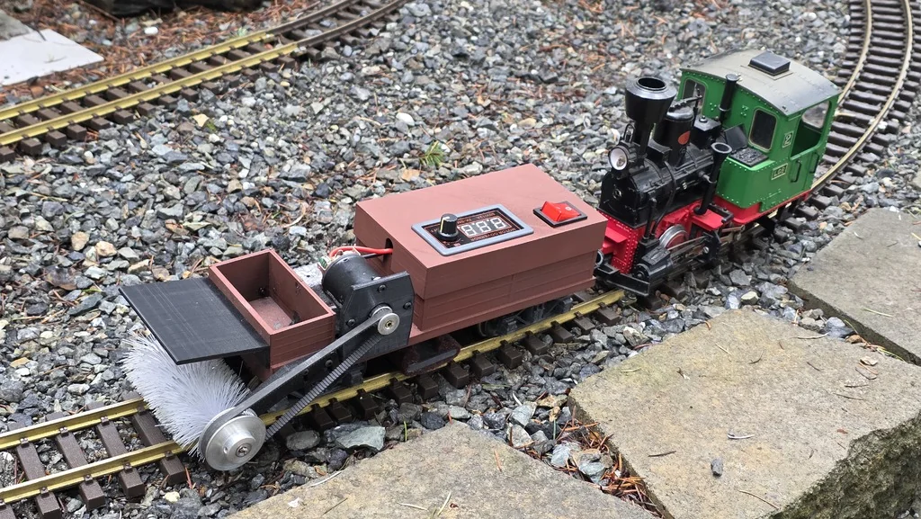 Модель: Поезд для очистки рельсов G Scale