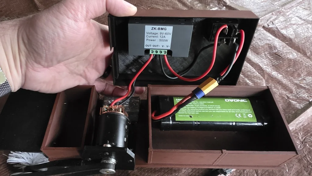 Модель: Поезд для очистки рельсов G Scale