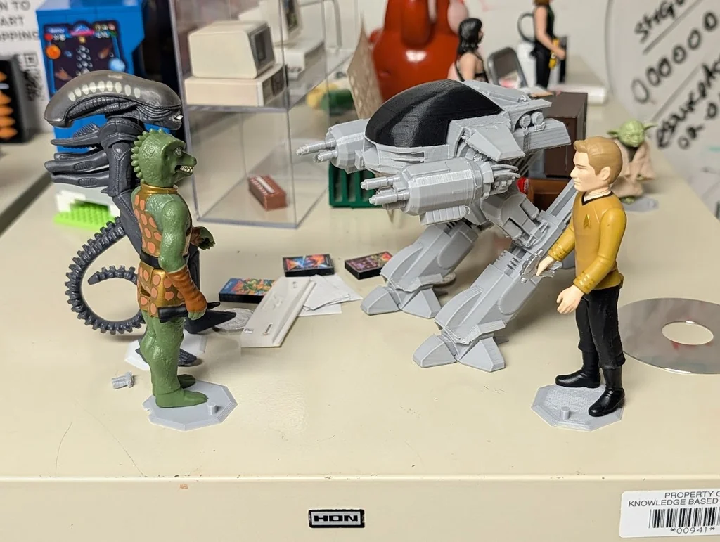 3D модель Модель ED-209 с печатными руками - фото 3