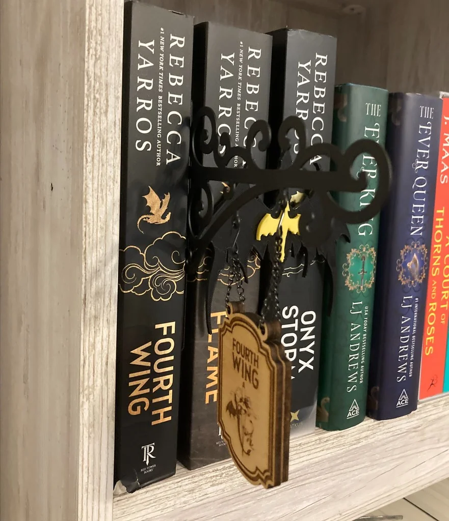 Драконьи разделители для книжной полки Fourth Wing
