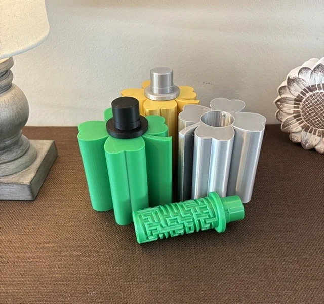 3D модель Шкатулка-головоломка Четырехлистный клевер с шляпой - фото 2