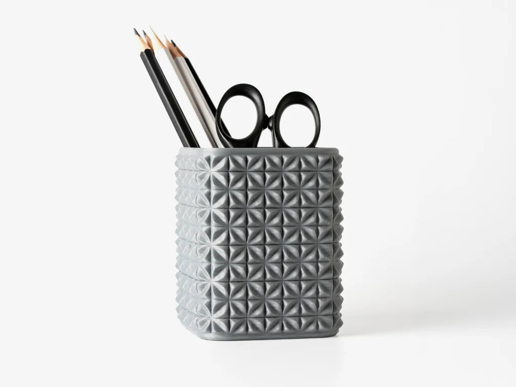 Подставка для ручек в форме алмаза