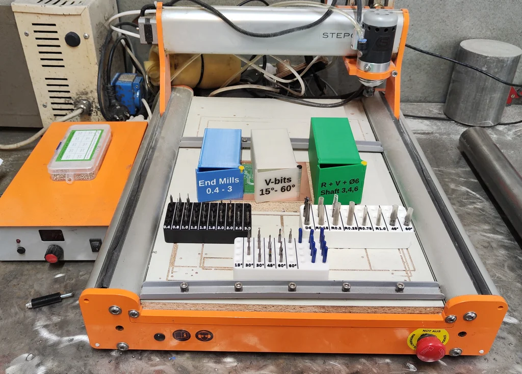 3D модель Коробка для хранения фрез и бит CNC - фото 3