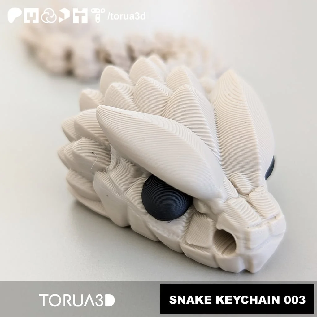 Гибкий змея-брелок 003 - Печать без поддержки