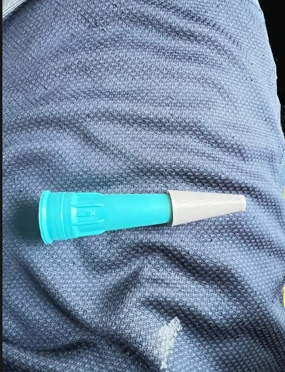 3D модель Крышка для тюбиков герметика - фото 1