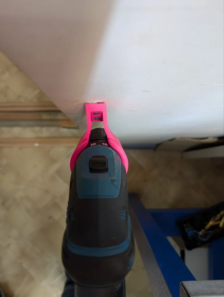 3D модель Настенная отвертка Makita DF330D - фото 2