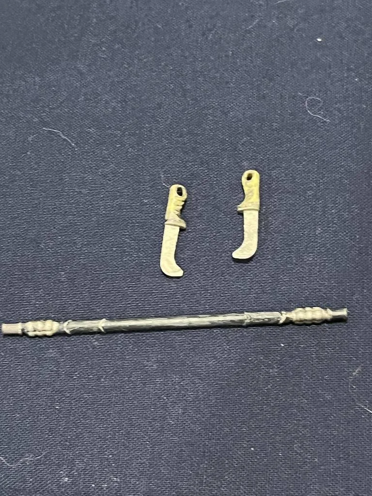 3D модель Модель QueeQueg: страж скифа с посохом и ножом - фото 8