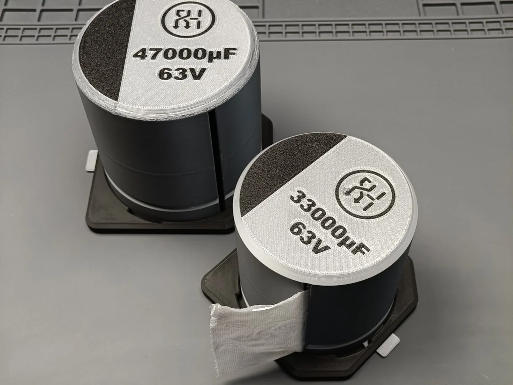 Диспенсер туалетной бумаги в виде SMD конденсатора