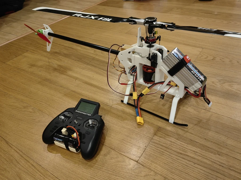 Трексовая модель T-Rex 500 с прямым приводом