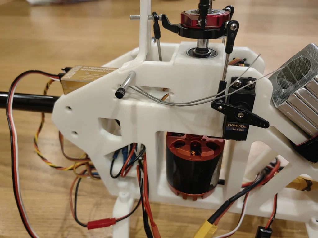 Трексовая модель T-Rex 500 с прямым приводом