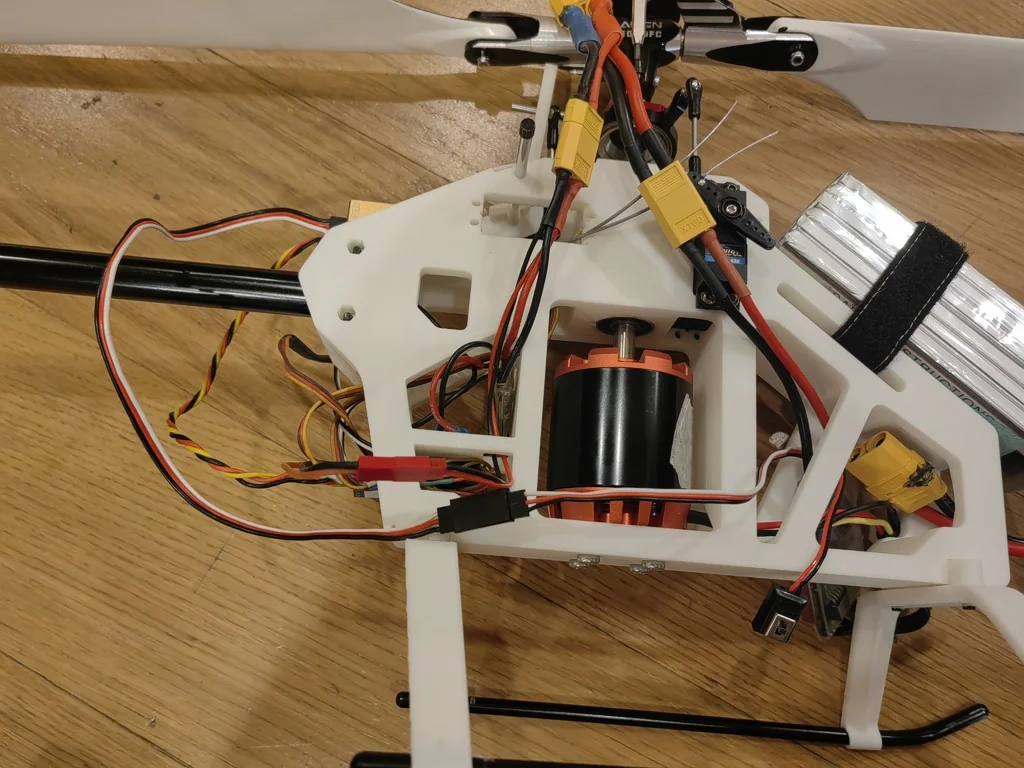 Трексовая модель T-Rex 500 с прямым приводом