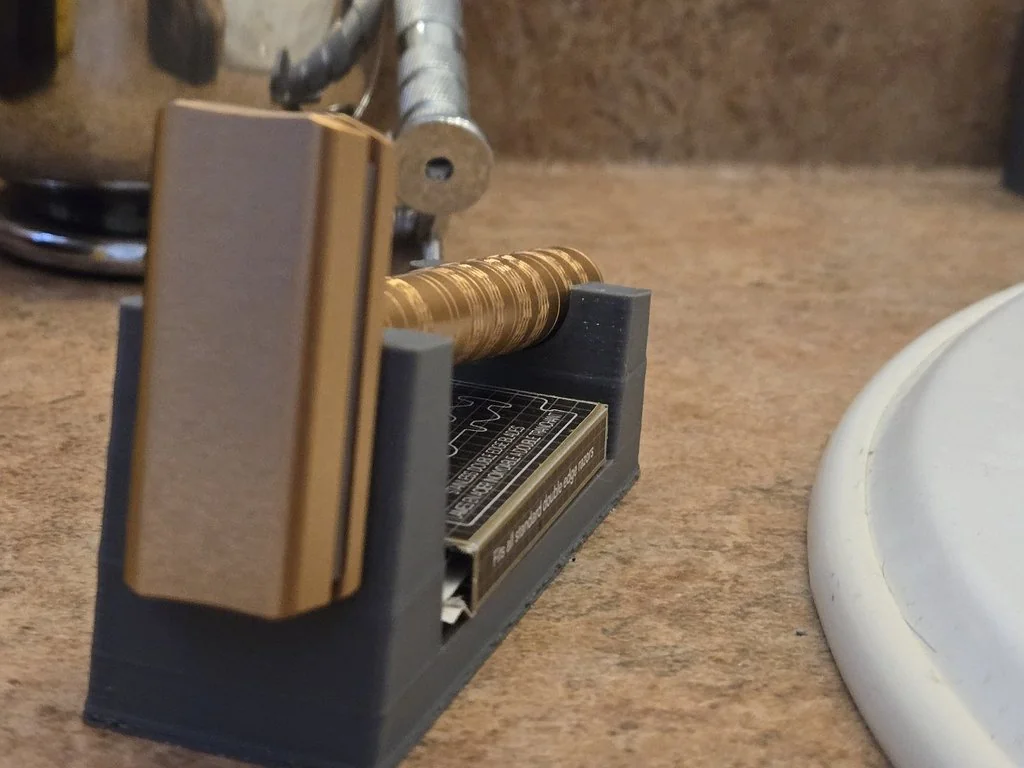 3D модель Підставка для безпечної бритви Henson - фото 2