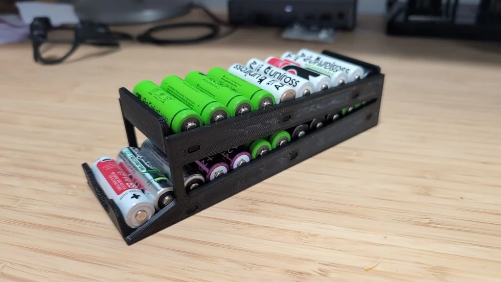 Двухъярусная рампа для хранения аккумуляторов