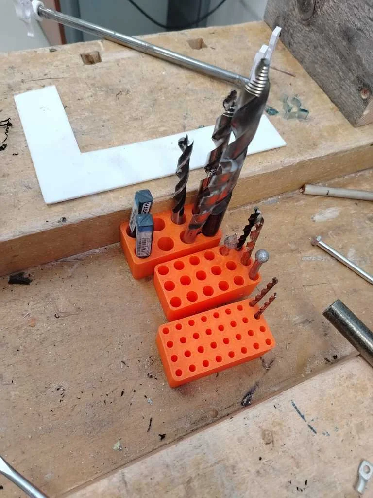 Универсальный держатель для инструмента Gridfinity