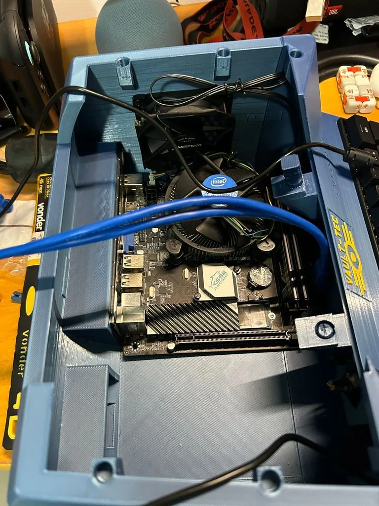 MINI ITX Callisto 2 в тематике Fallout с Windows 10