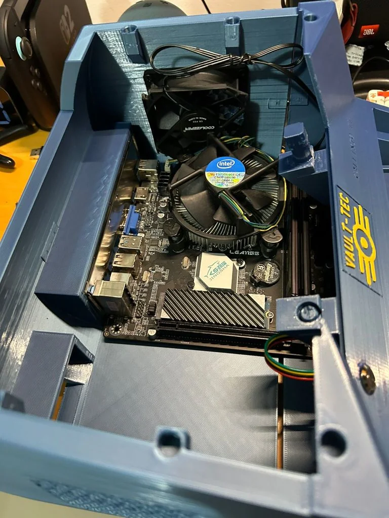 MINI ITX Callisto 2 в тематике Fallout с Windows 10
