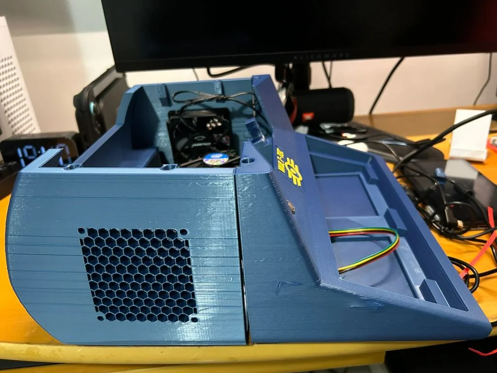 MINI ITX Callisto 2 в тематике Fallout с Windows 10