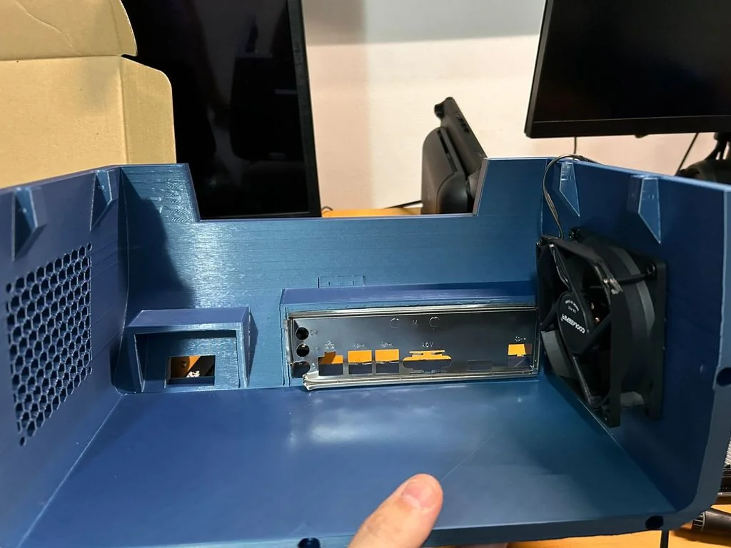 MINI ITX Callisto 2 в тематике Fallout с Windows 10