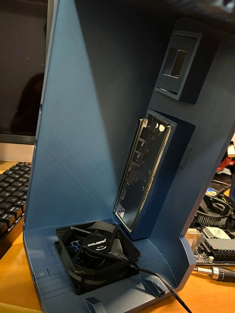 MINI ITX Callisto 2 в тематике Fallout с Windows 10