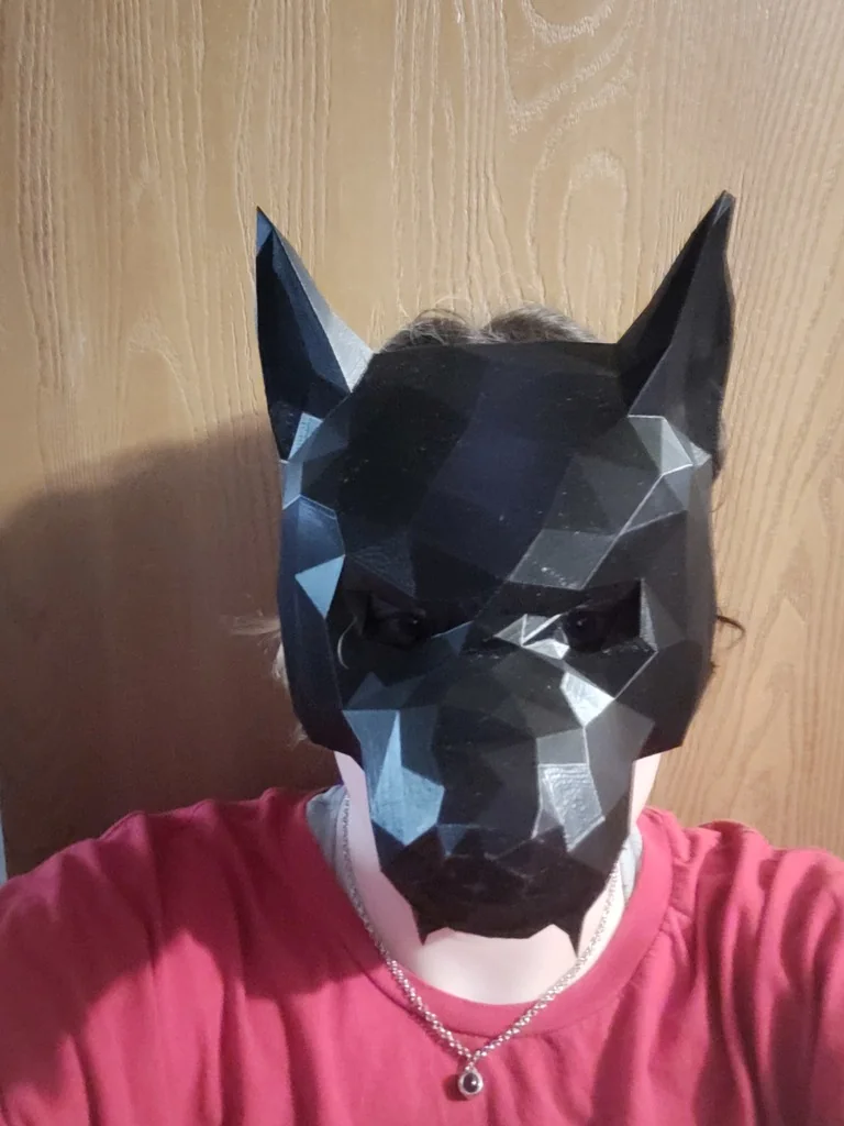 3D модель Низкополигональная волчья маска с отверстиями для шнурка - фото 5