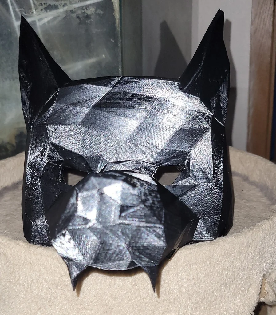 3D модель Низкополигональная волчья маска с отверстиями для шнурка - фото 8