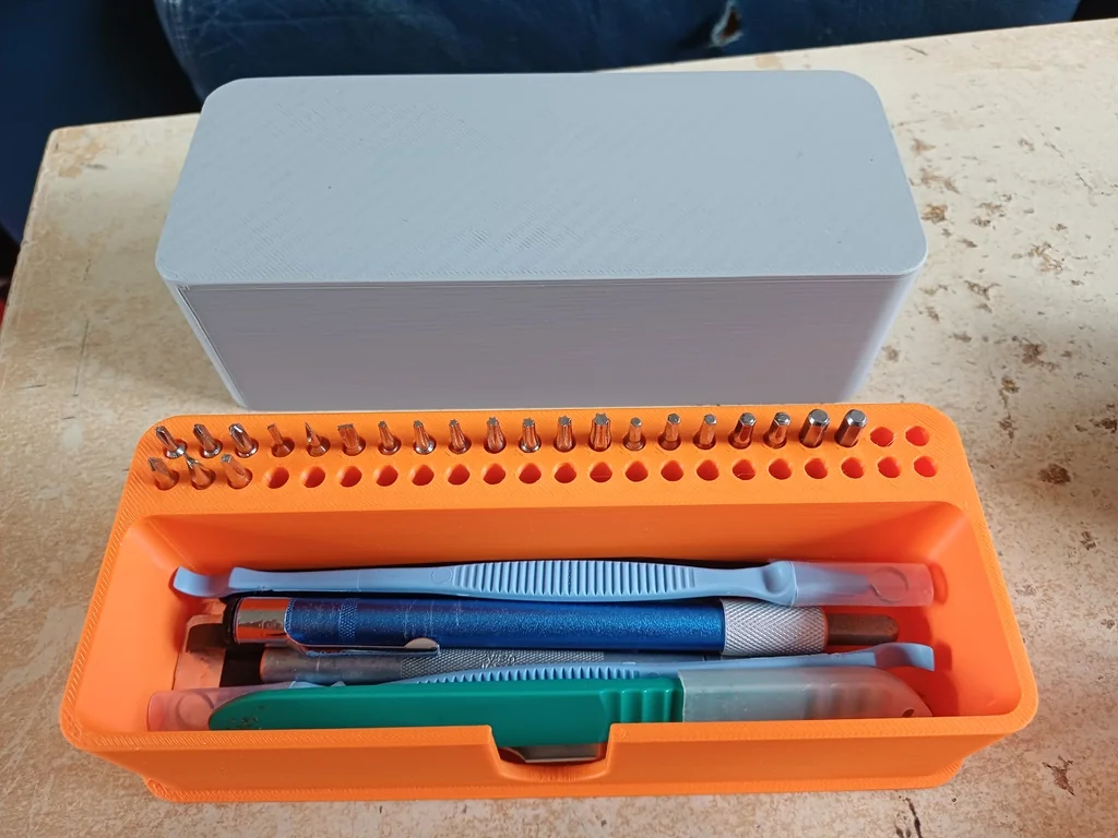 Коробка для бит с шестигранным наконечником 4 мм