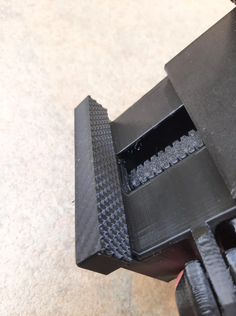 3D модель Крепление для мобильного телефона в автомобиле - фото 8